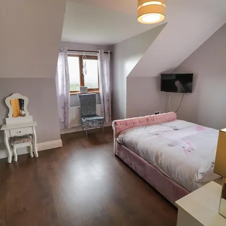 Hébergement de vacances House On Ring Hill Ballyhoorisky